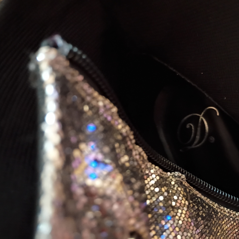 Metallic Silver Booties🩶 - Picture 5 of 9